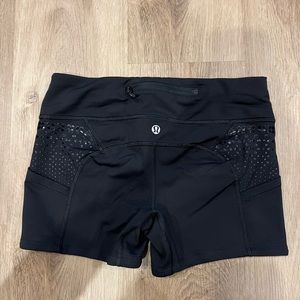 Lululemon 2” Run Shorty shorts